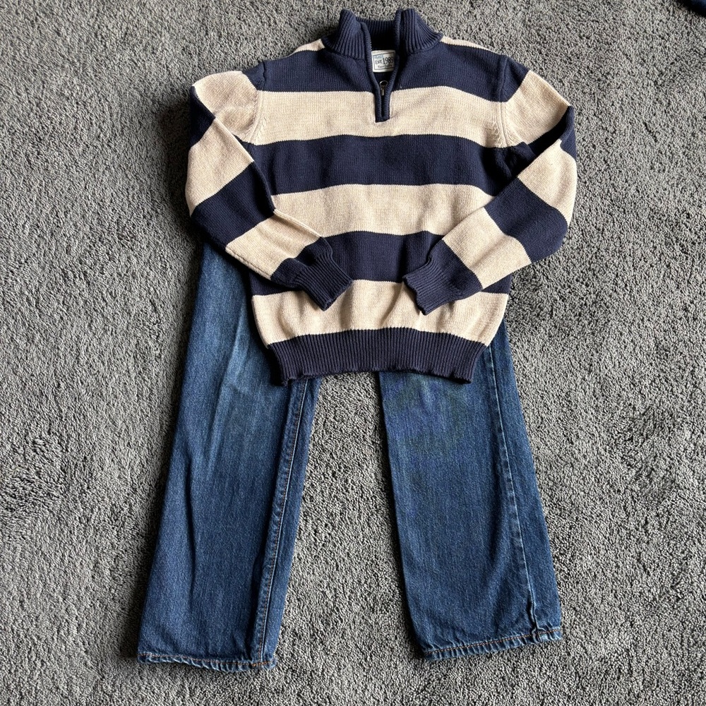🐠The Children’s Place (7/8) Classic Blue Jeans & Blue & White Striped Sweater🐠